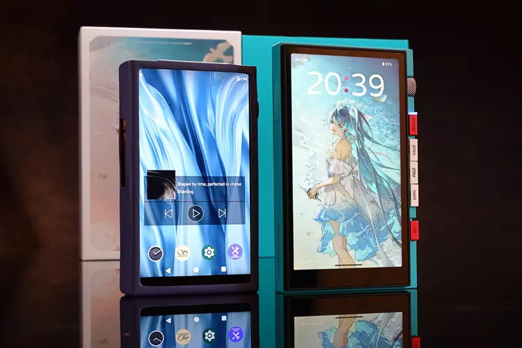 HiBy Digital M500 x Hatsune Miku 4G beside Shanling M3 Plus