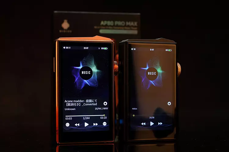 Hidizs AP80 PRO MAX Copper Edition beside the Linsoul Edition