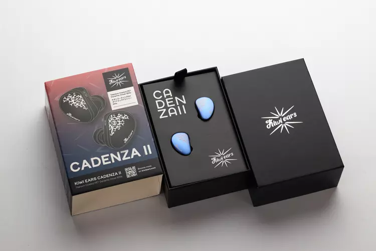 Kiwi Ears Cadenza II unboxing