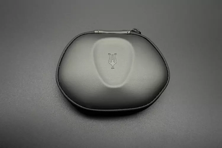 Meze Audio ASTRU carry case