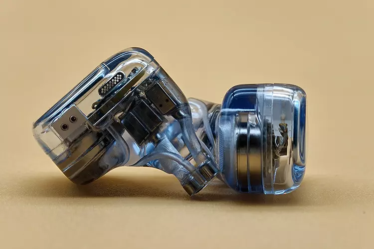 Tanchjim SODA shells on their side