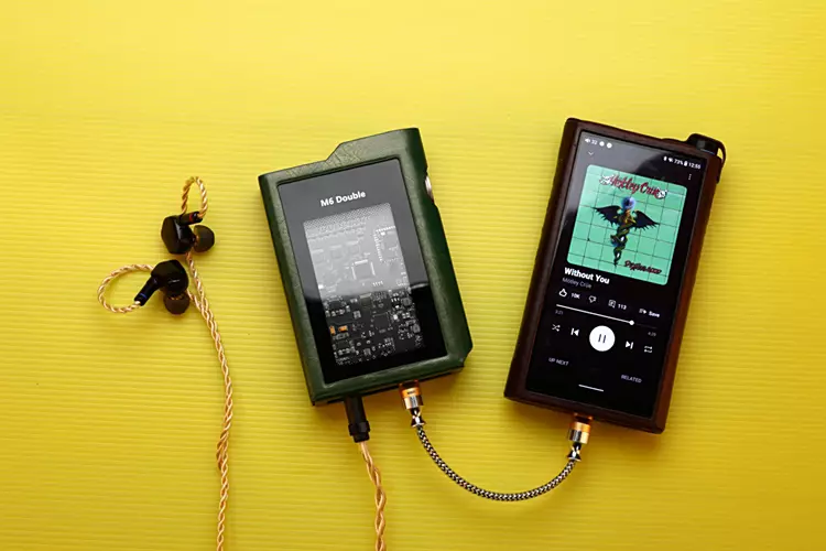 TinHiFi T7 connected to dap and amplifier