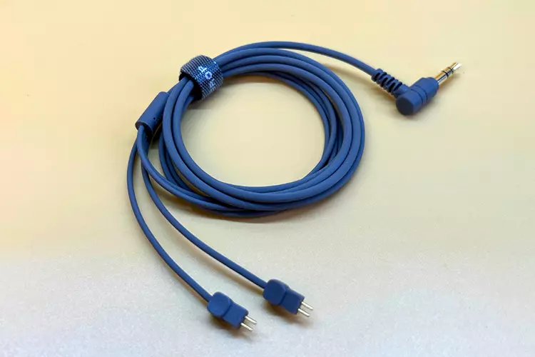 MOONDROP Old Fashioned stock cable