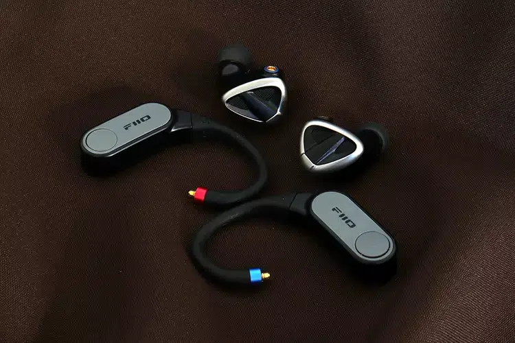 FiiO LINK TWS beside FH19 IEMs