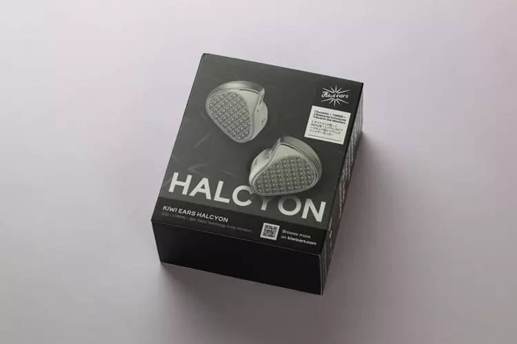 Kiwi Ears Halcyon box
