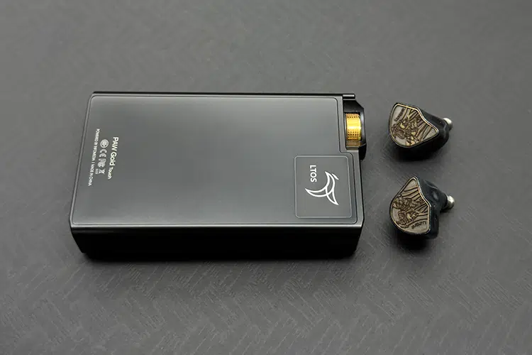LUXEAR Valor beside Lotoo PAW Gold Touch DAP