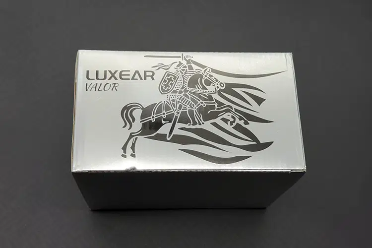 LUXEAR Valor box