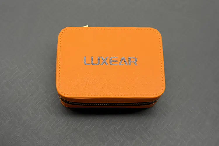 LUXEAR Valor orange carry case