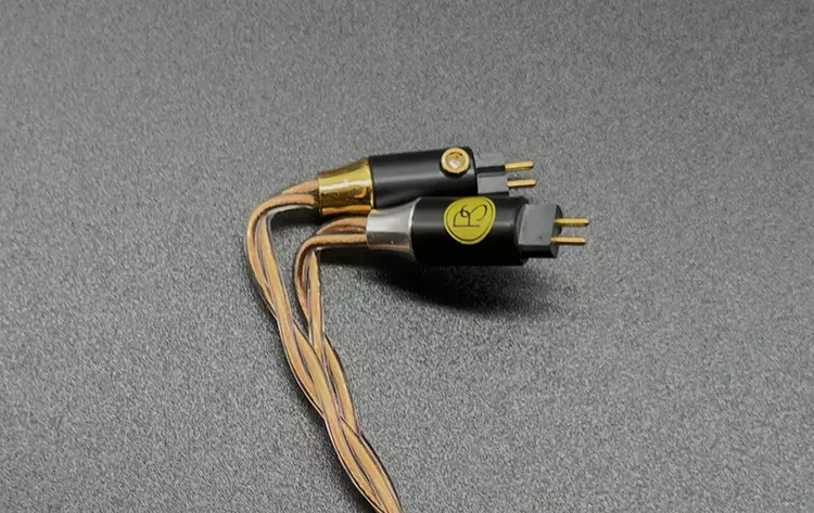 PLUSSOUND Copper Fusion Hybrid cable connectors