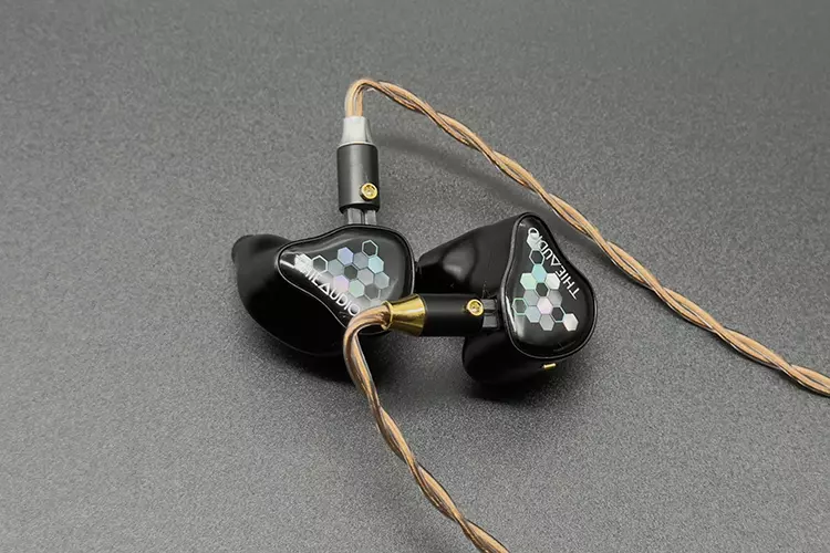 PLUSSOUND Copper Fusion Hybrid with THIEAUDIO Monarch MKIV
