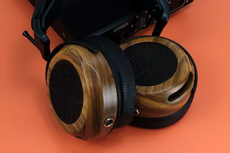 ZMF Headphones Tessidera on top of the Chord Electronics Alto amplifier