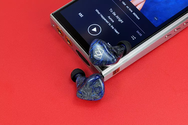 iBasso AMP18 inside the DX340 beside Noble Audio Ronin IEM shells