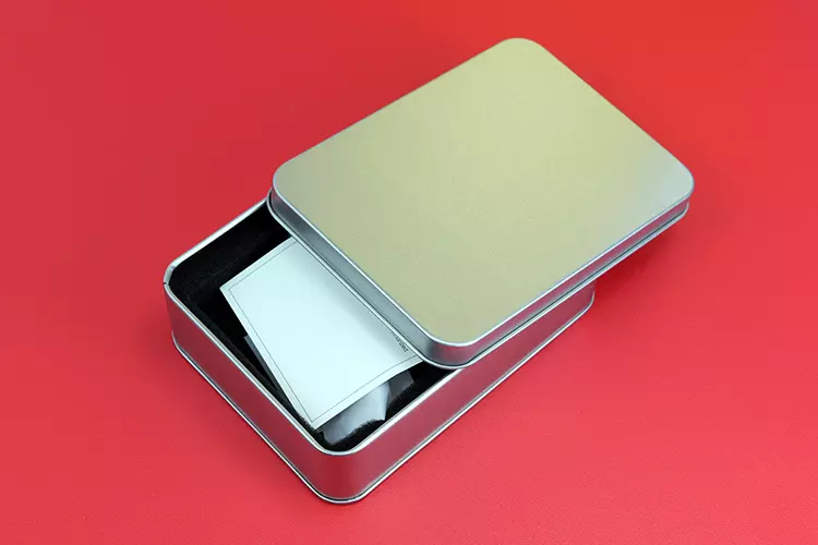 iBasso AMP18 tin box