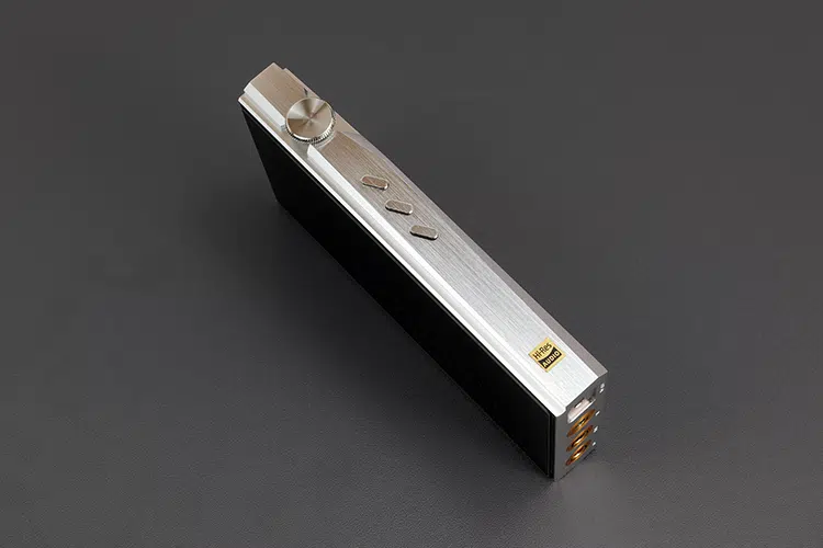 iBasso DX270 controls side panel