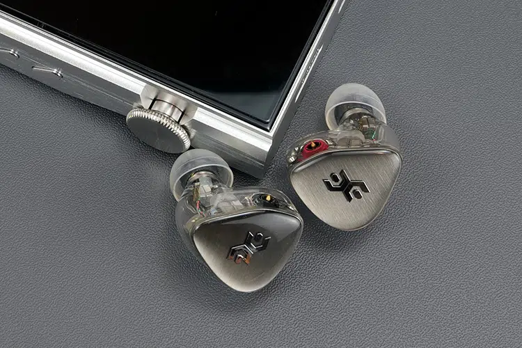 iBasso DX270 with Annihilator 2023 IEM shells