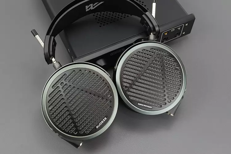 Audeze MM-520 on top of Chord Alto Amplifier