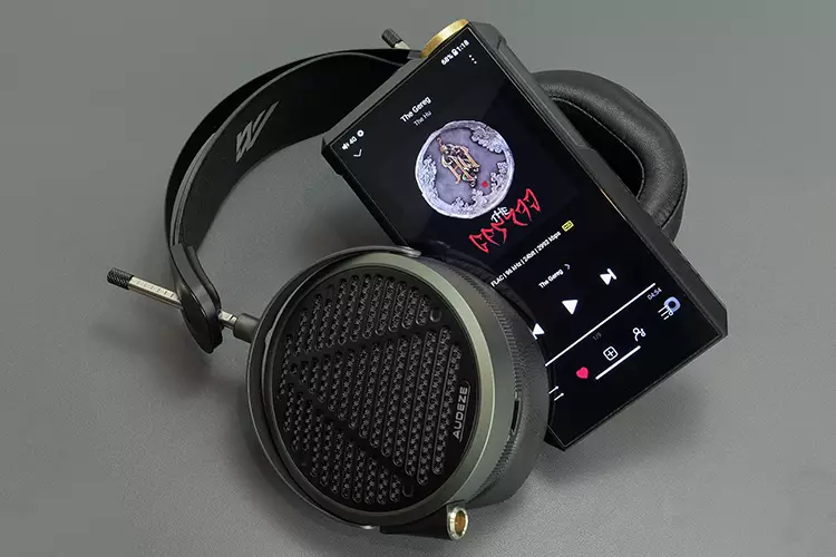 Audeze MM-520 with FiiO M27 DAP