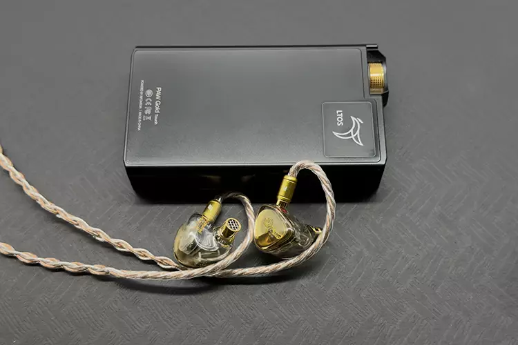 Elysian Acoustic Labs Annihilator 2026 alongside Lotoo PAW Gold Touch