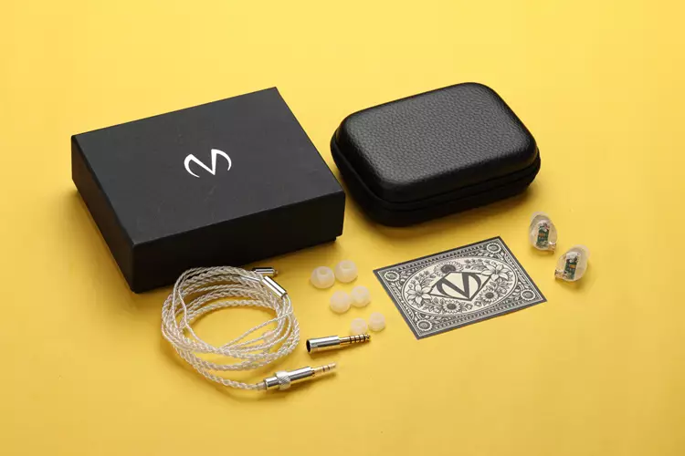 MAKINAaudio T-100B accessories