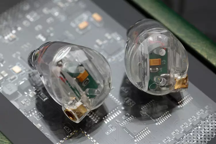 MAKINAaudio T-100B shells