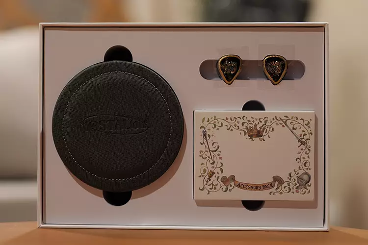 Nostalgia Audio Pendragon accessories