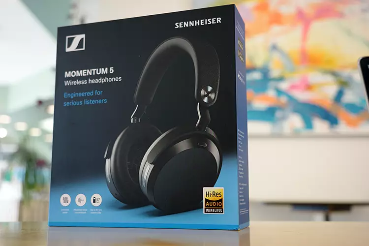 Sennheiser MOMENTUM 5 Wireless box