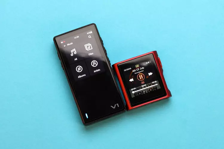 Shanling M0 Pura beside TempoTec V1 DAP