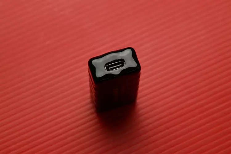 AFUL ICEBORNE USB-C port