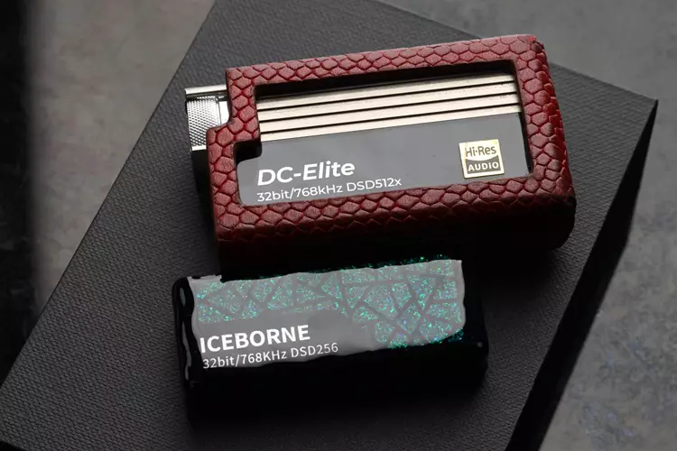AFUL ICEBORNE beside iBasso DC-Elite