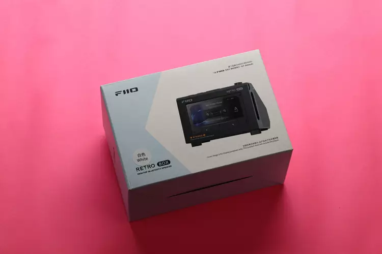 FiiO RETRO BOX packaging