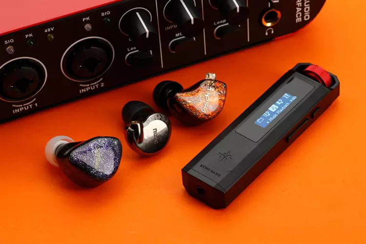 FiiO SNOWSKY ECHO NANO beside 3 IEMs