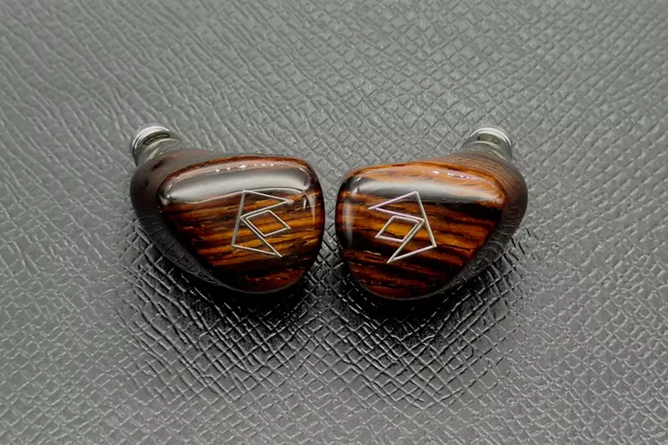 Noble Audio Lu Ban shells