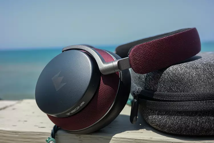 Noble FoKus Apollo Pro side profile