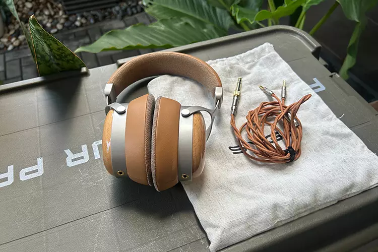 SIVGA SV021 PRO V2 with stock cable