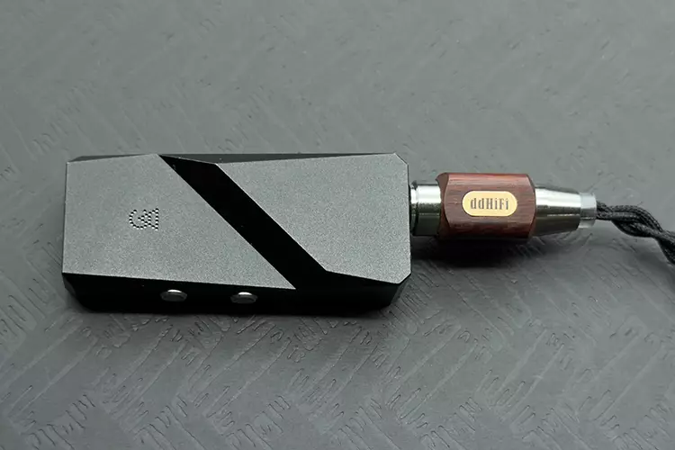 ddHiFi Eryx connected to Campfire Audio Relay dongle