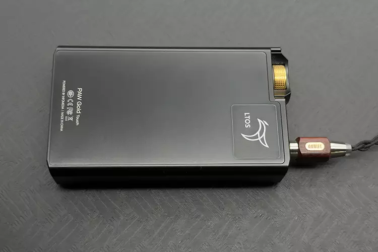 ddHiFi Eryx connected to Lotoo PAW Gold Touch